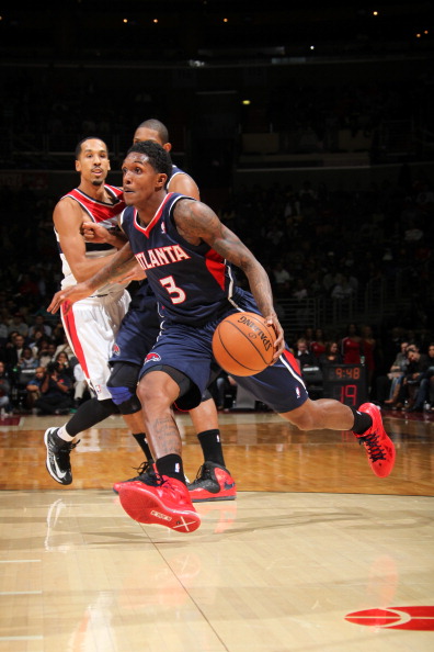 更是因为他 更是因为他